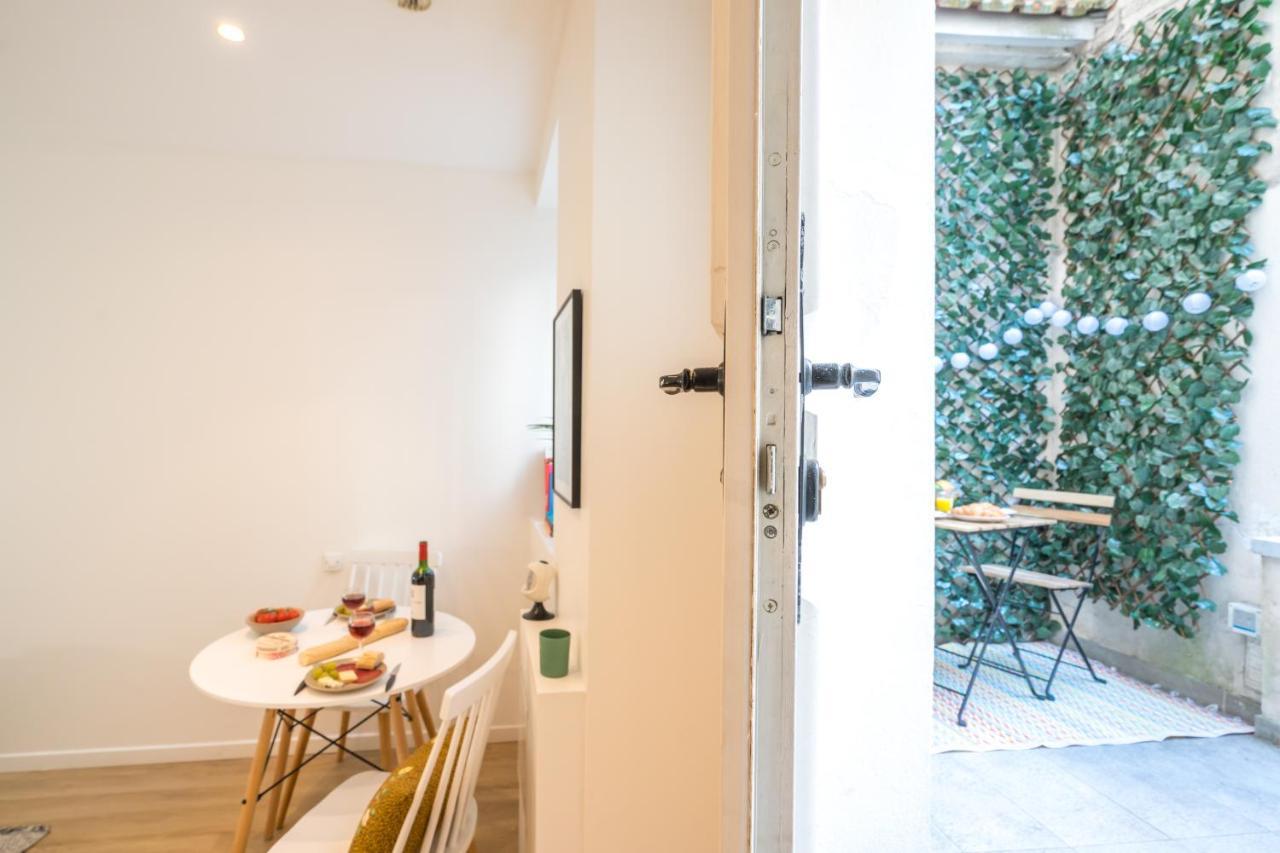 Happy Days - Eiffel Studio & Terrasse Apartment Paris Ngoại thất bức ảnh